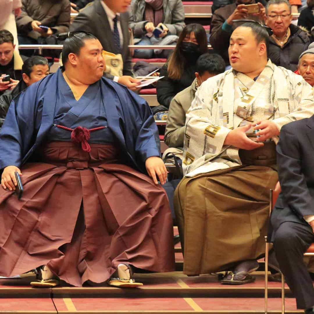 Can Sumo Wrestlers Marry?