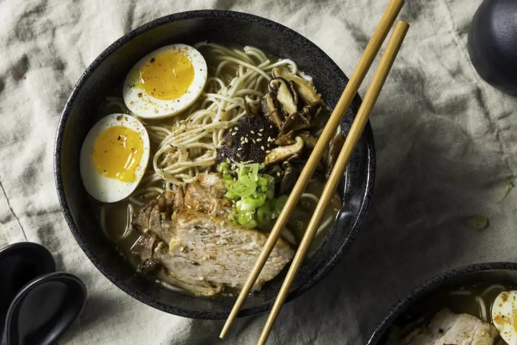 Ramen noodles with eggs and meat