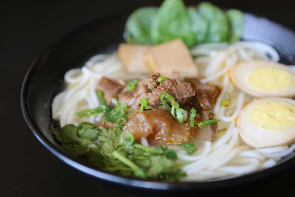 Beef, egg, and vegetable ramen in a bowl