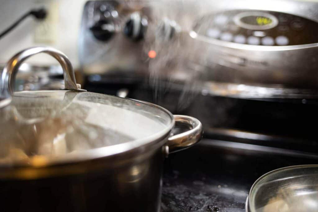 Water boiling in a closed pot